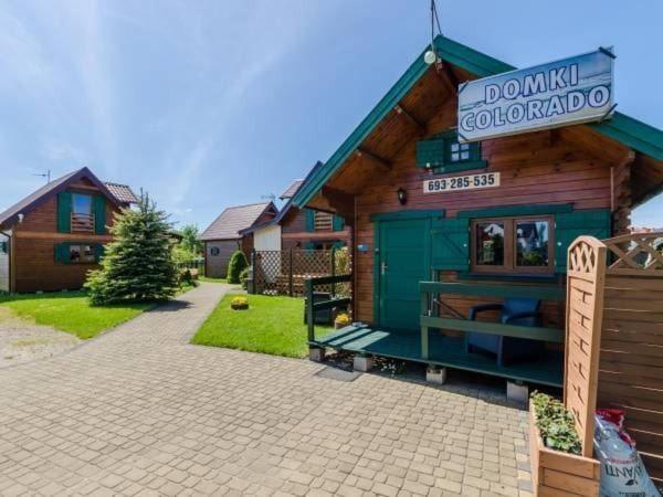 Apartamentowe Domki Drewniane Colorado Villa Karwia Exterior photo
